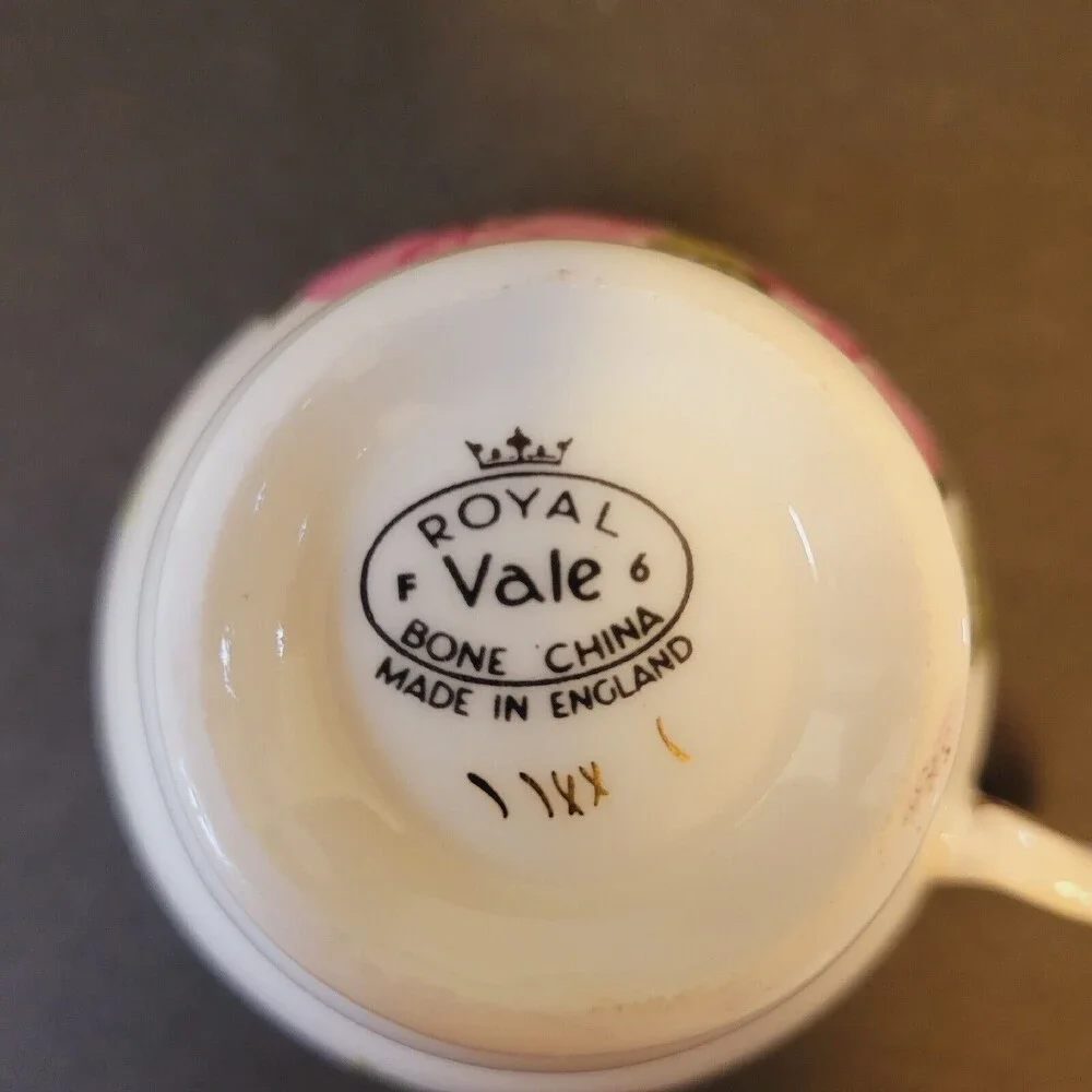 Vtg Royal Vale England Hand Painted Pink  Floral Design Teacup & Saucer Set